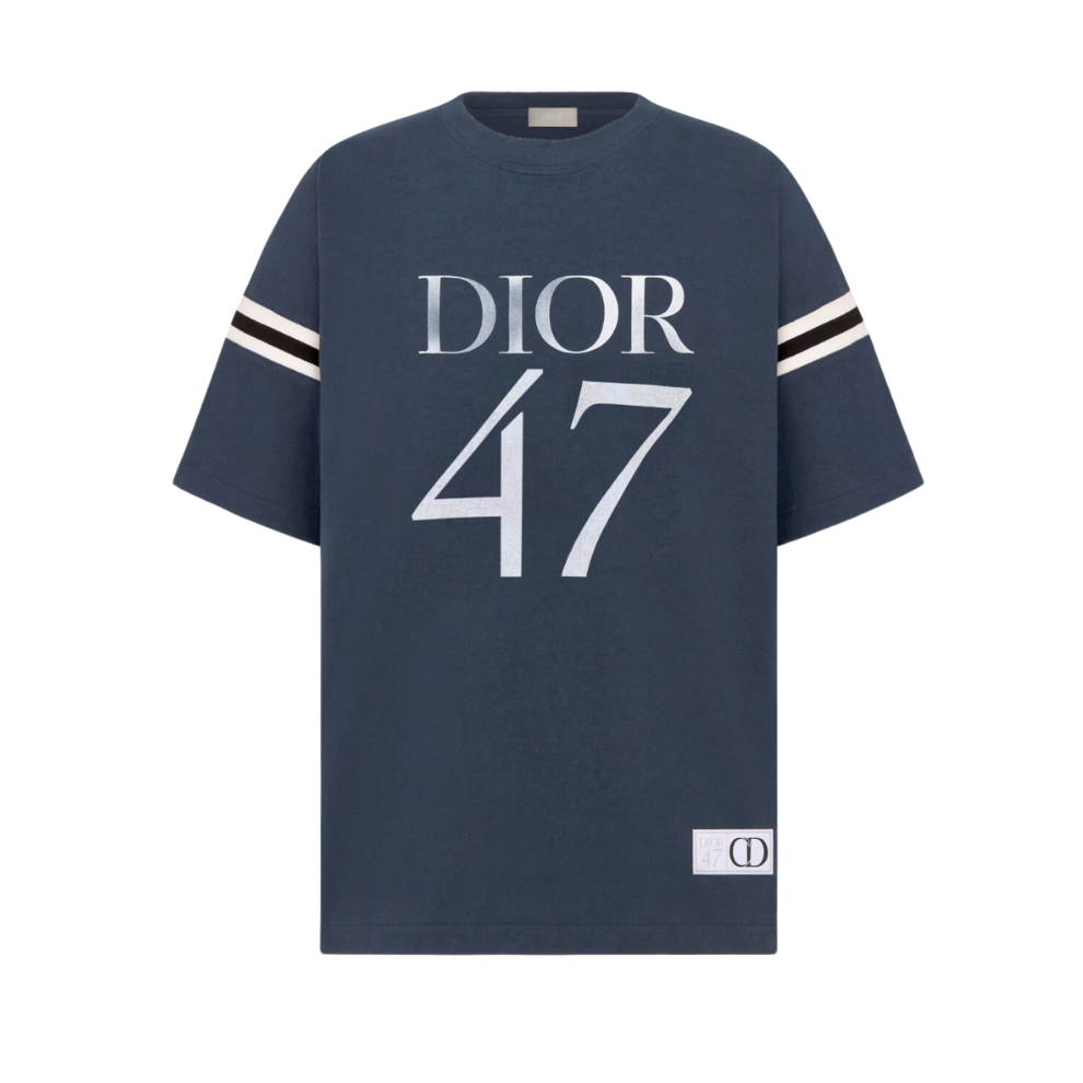 Christian newest Dior T shirt (SEND OFFERS)