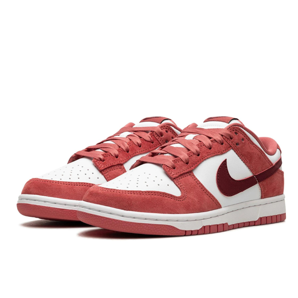 NIKE DUNK LOW WMNS "Valentine's Day"